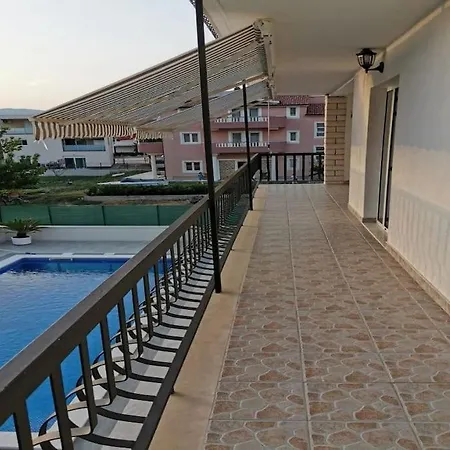 Вилла Pitunitum With Private Heated Pool