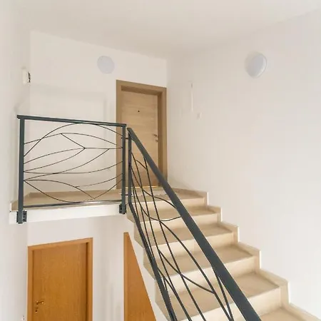 Villa Pitunitum With Private Heated Pool Podstrana